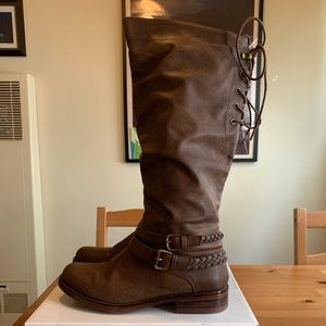 Xoxo Marilia brown boots